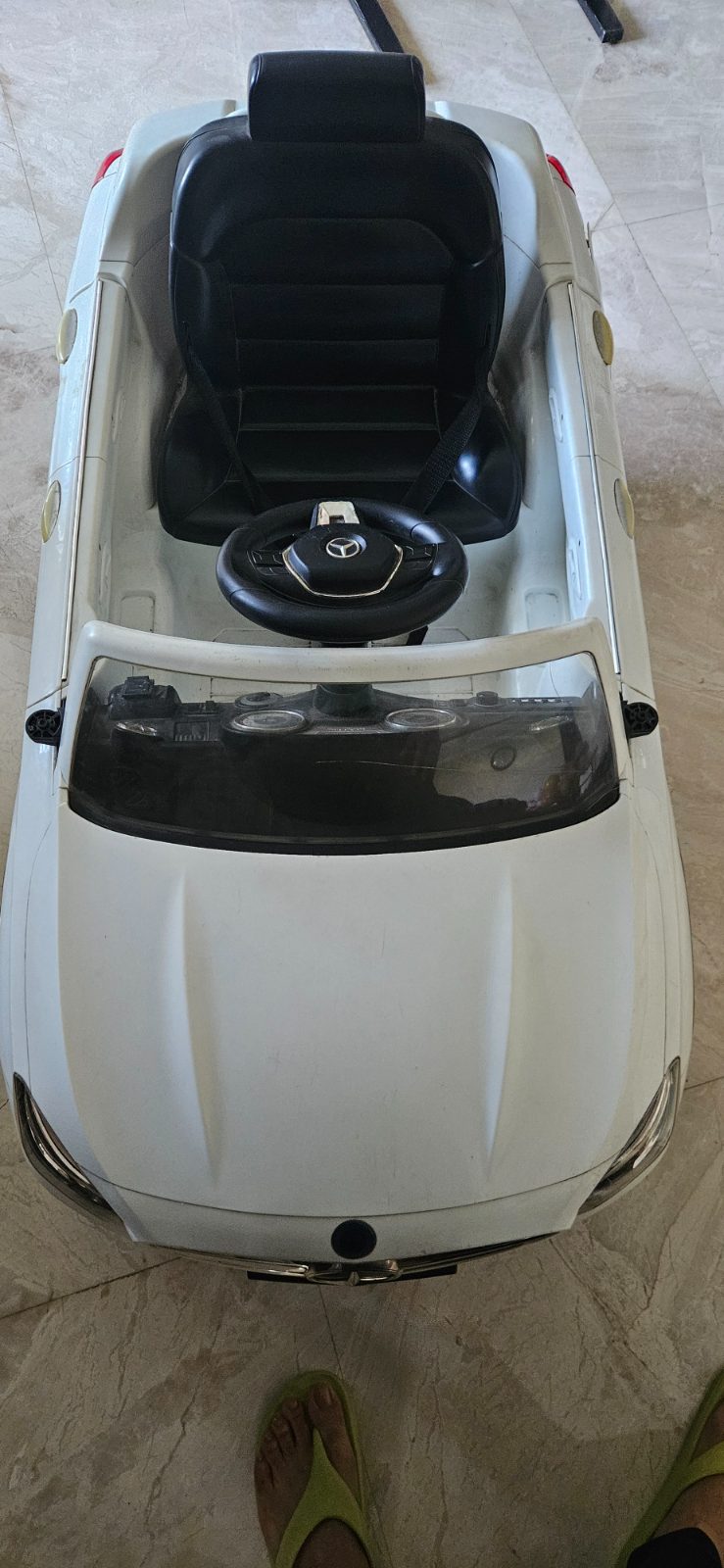 Batrery Operated Kids Car photo 1