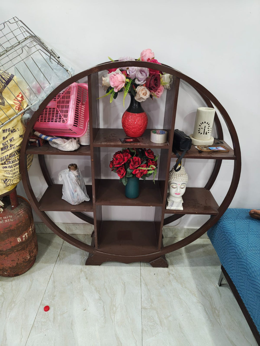 Round decoration frame photo 1