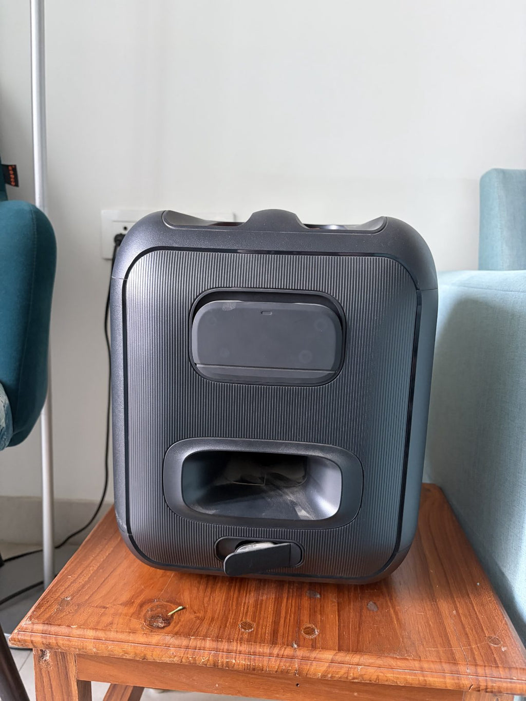 Speakers photo 1