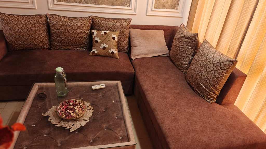 L shape sofa with centre table photo 1