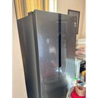 LG Side by Side door Refrigerator photo 2