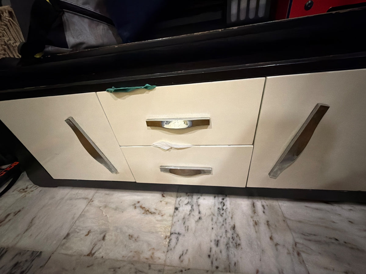 Chest of drawer unit photo 2