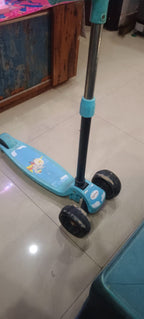 3 wheel scooter photo 3