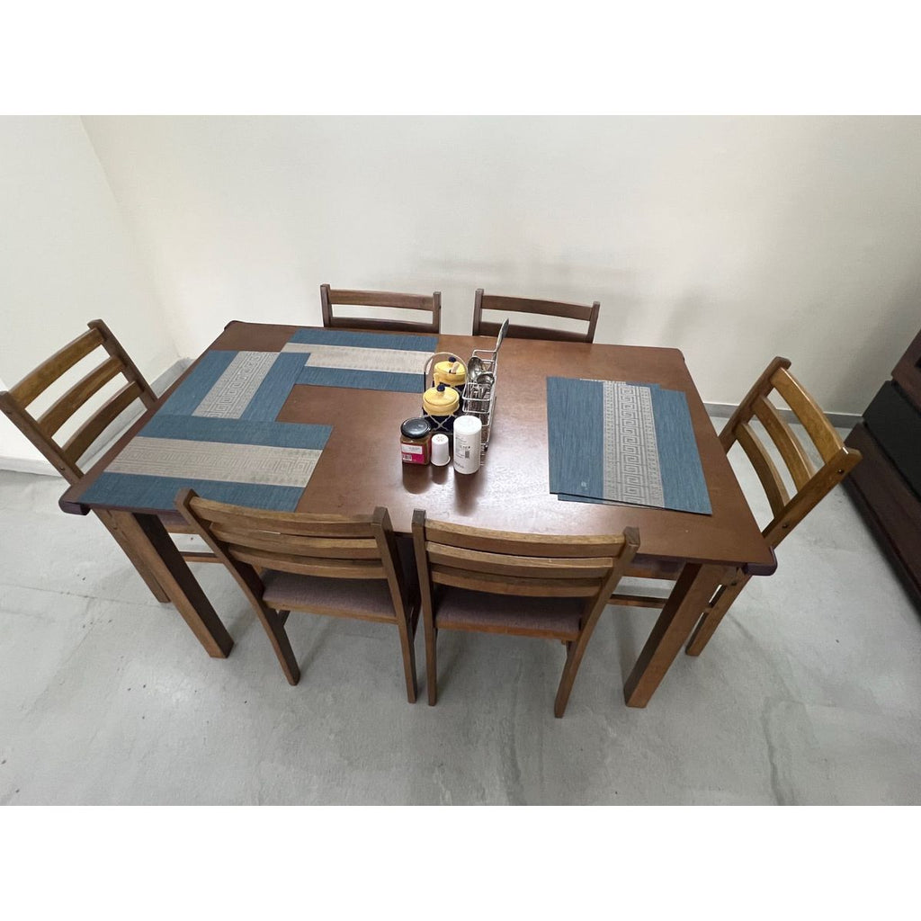 6 seater Dining table with chairs photo 6