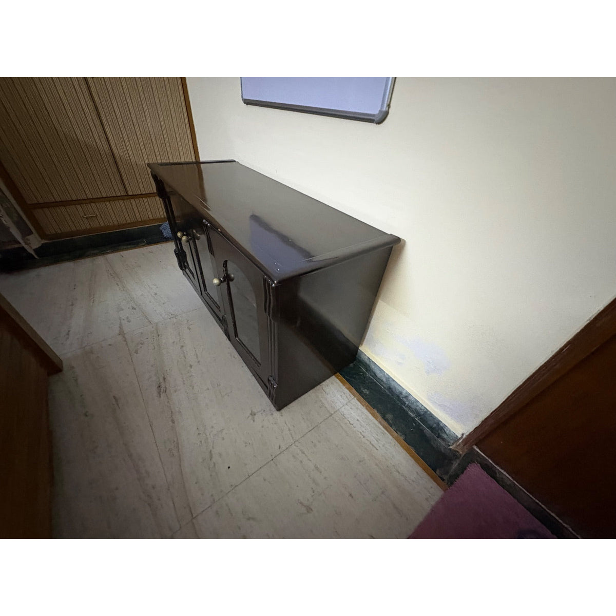 Dark Wood-Finish TV Unit with Glass Doors - used living-room in Noida - photo 3