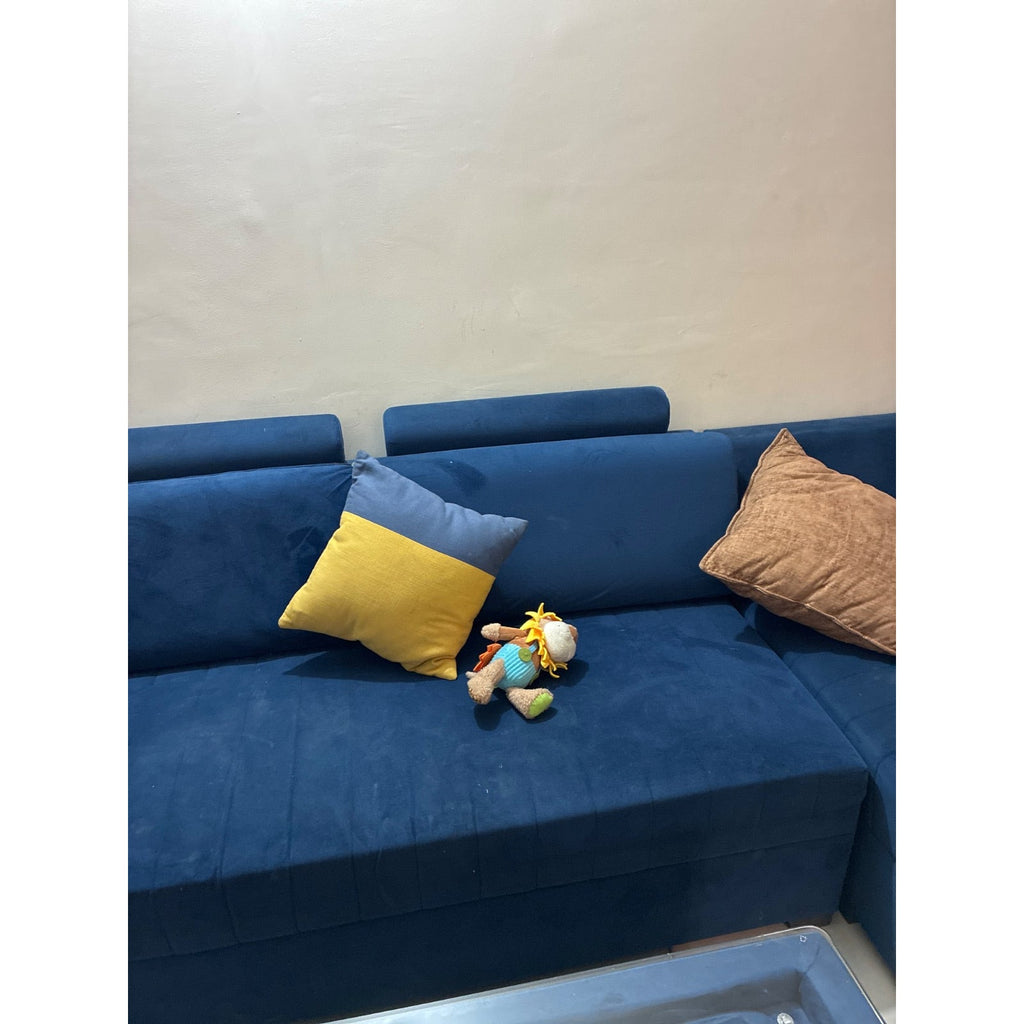 Velvet sectional sofa — square seller photo 3