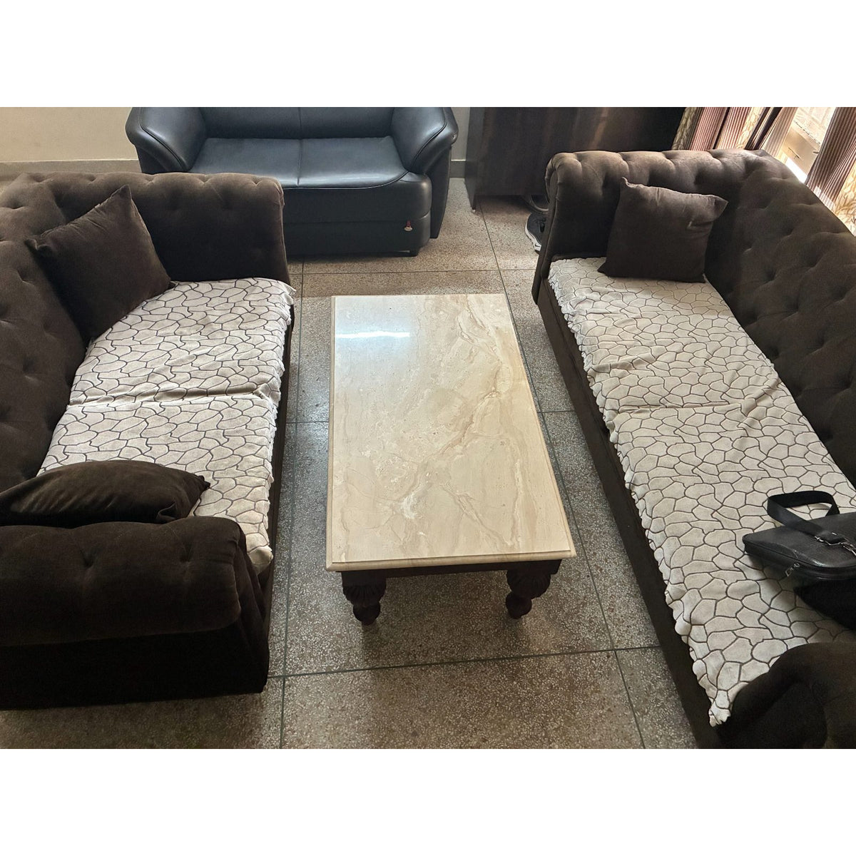 Wakefit Five-Seater Fabric Sofa Set with Centre Table - used living-room in Gurugram - photo 1