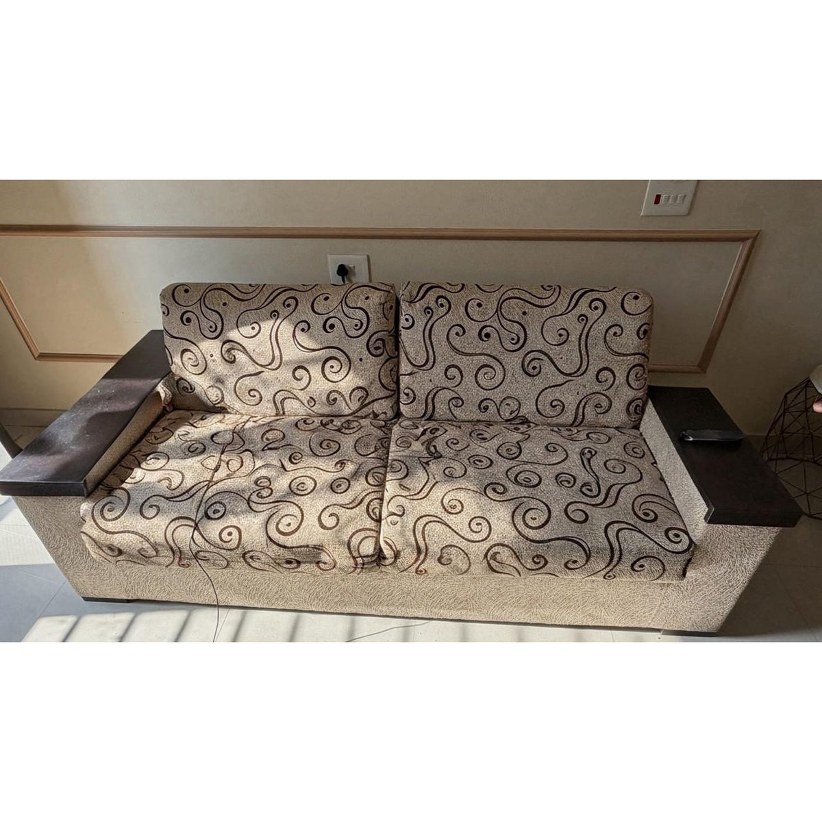 7-Seater Sofa Set - used living-room in Gurugram - photo 4