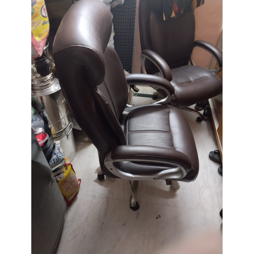 Brown leatherette office chair - used study-office in Delhi - photo 1