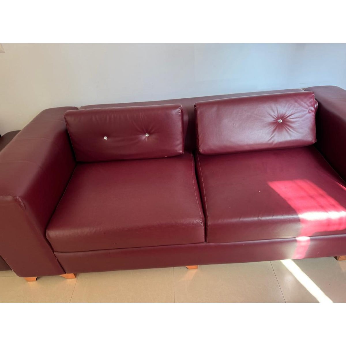 Maroon 3-Piece Sofa Set - used living-room in Gurugram - photo 1