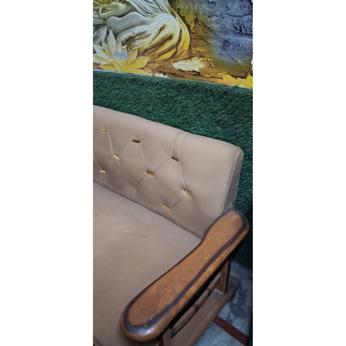 Beige Wooden Sofa Set, 3+1+1 - used item in Gurugram - photo 6