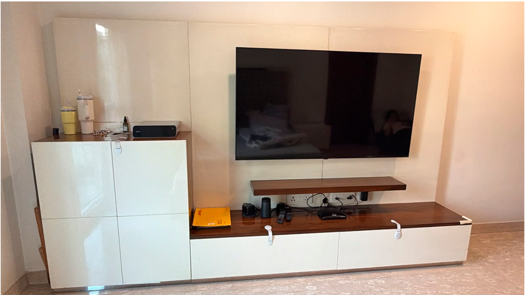 TV Unit with Chest of Drawers