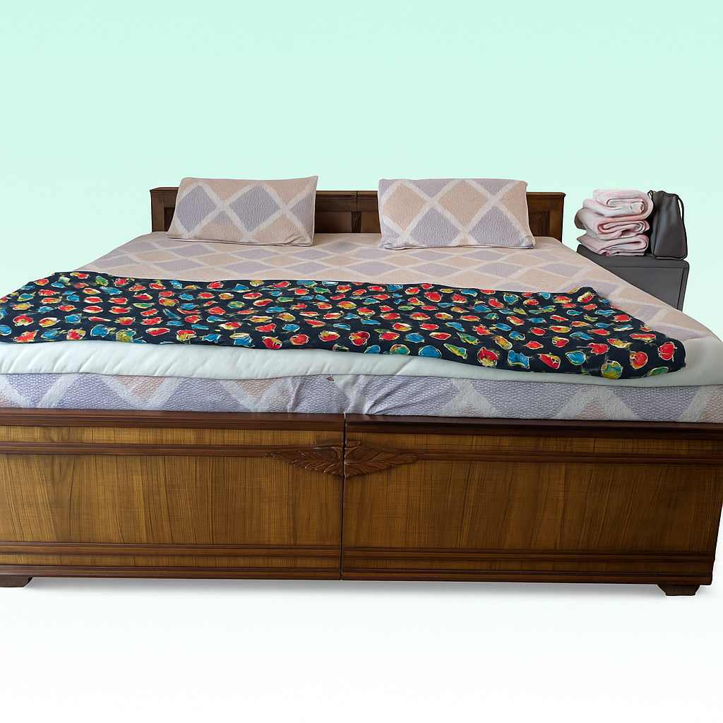 Sagwan Queen Bed with Double Storage – hero image