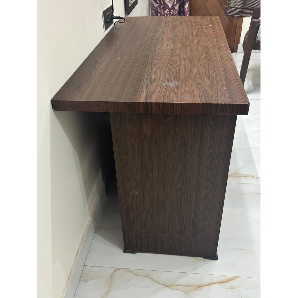 Woodgrain Computer Table - used study office in Delhi - photo 1