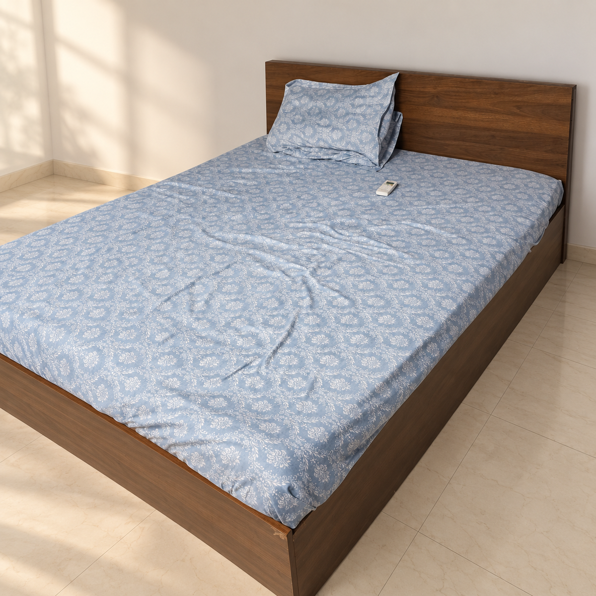 Wakefit Queen Size Bed with Storage in a neutral room