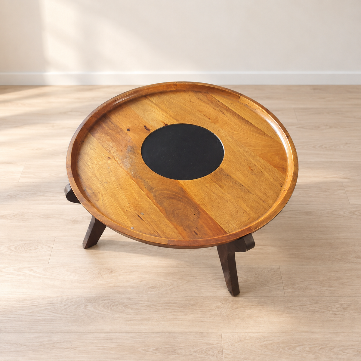 Fabuliv Round Wooden Coffee Table with Black Inlay - hero