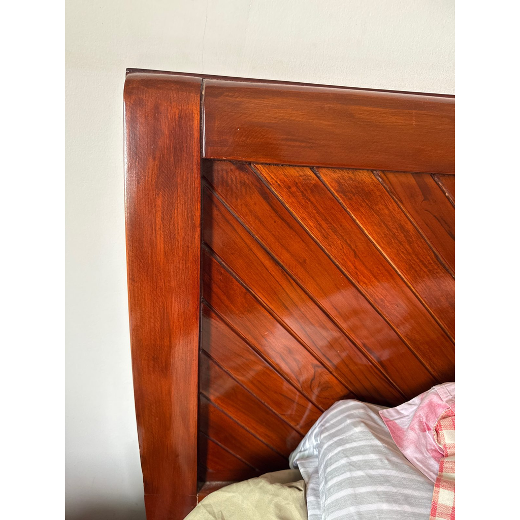 Wooden King Storage Bed with Mattress, Hydraulic Repair Needed - used in Delhi - photo 3