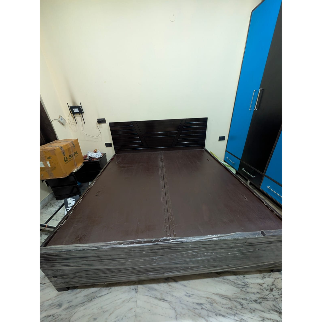 King Size Wooden Storage Bed with Two Side Tables - used item in Gurugram - photo 2