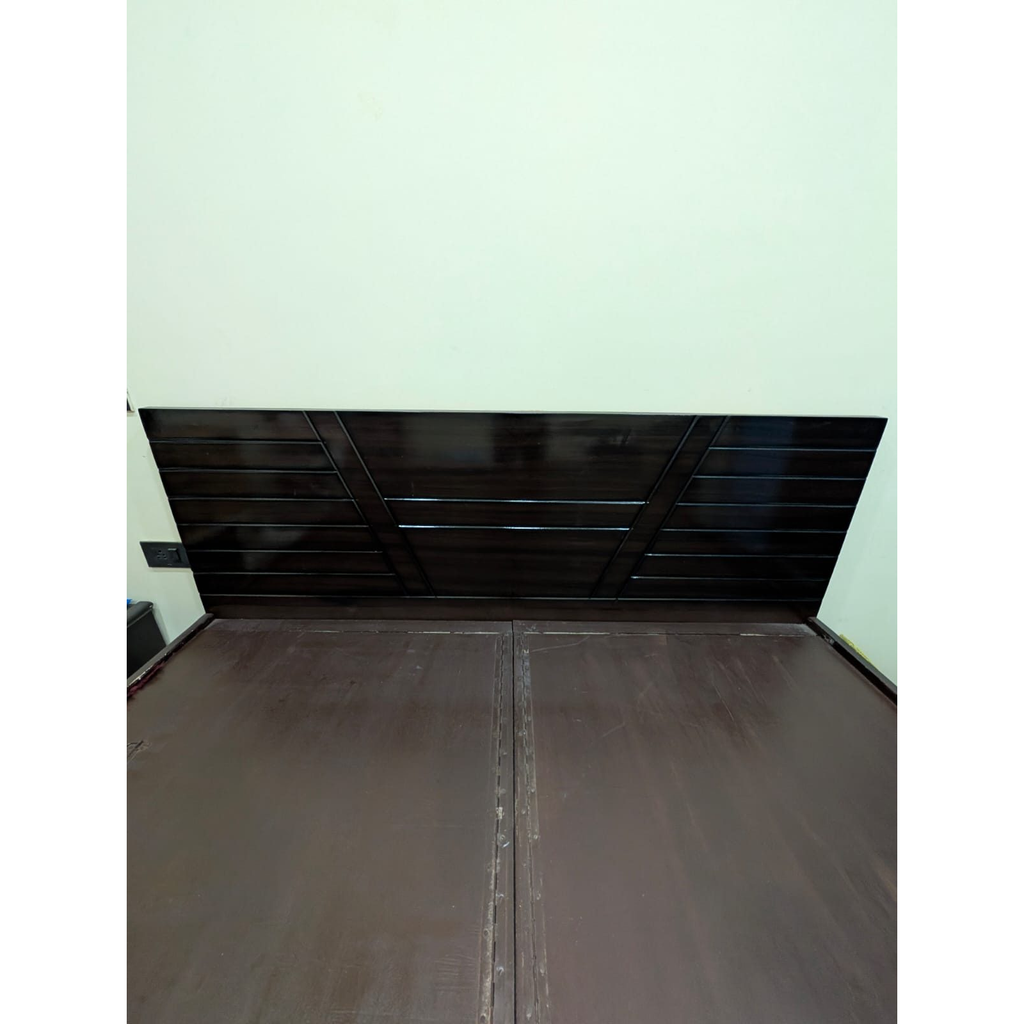 King Size Wooden Storage Bed with Two Side Tables - used item in Gurugram - photo 5