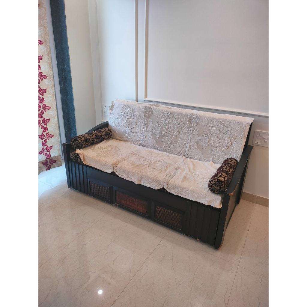 Wooden Sofa Cum Bed with Storage, 5.5 x 6.5 ft - used item in Gurugram - photo 2