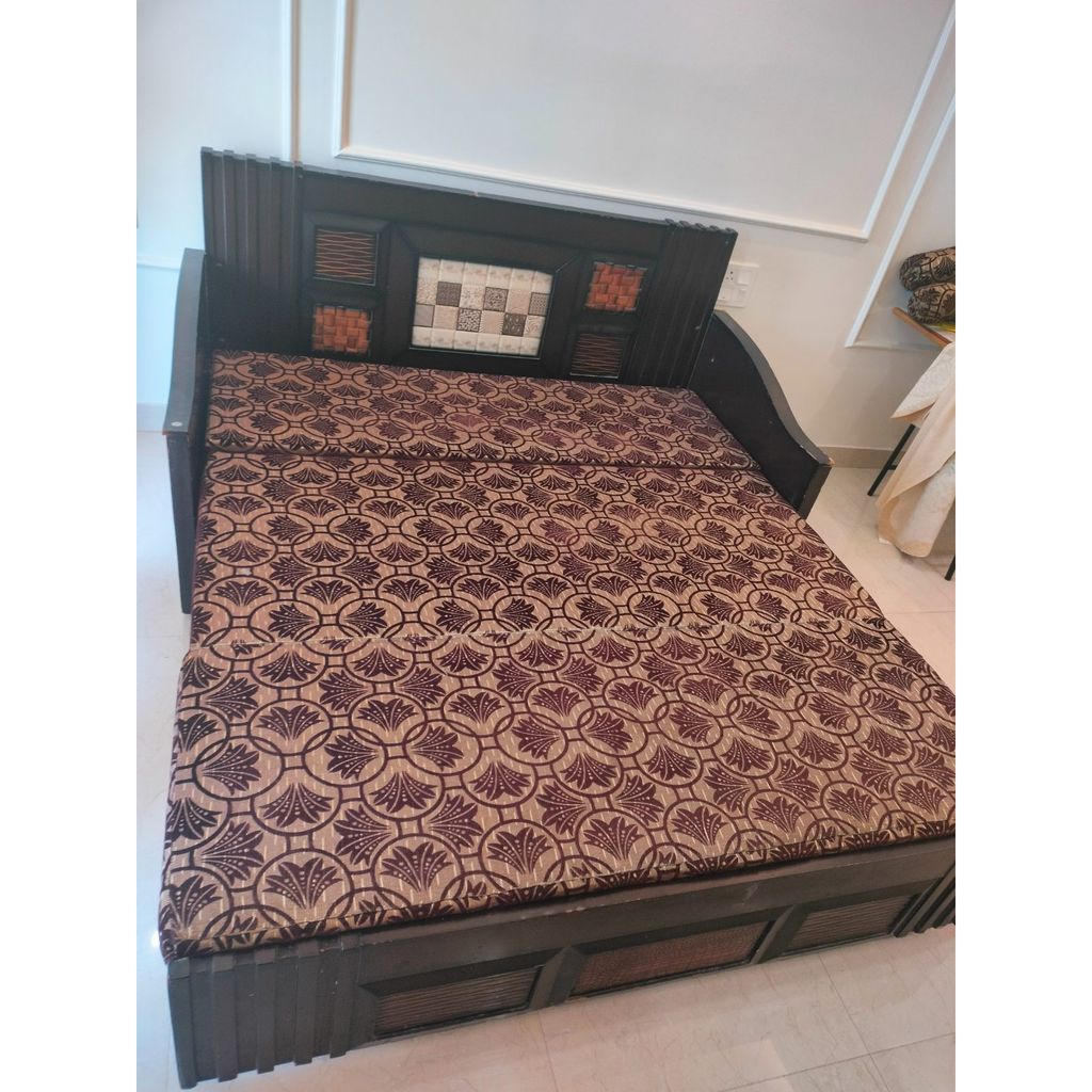 Wooden Sofa Cum Bed with Storage, 5.5 x 6.5 ft - used item in Gurugram - photo 5