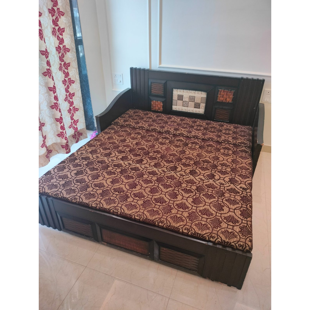 Wooden Sofa Cum Bed with Storage, 5.5 x 6.5 ft - used item in Gurugram - photo 6