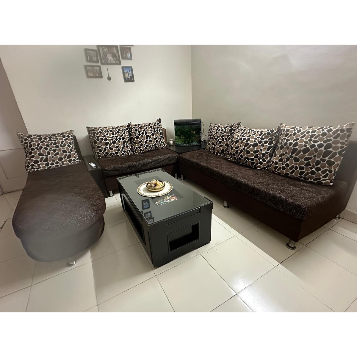 Six-Seater Sectional Sofa with Glass Centre Table - used item in Delhi - photo 1