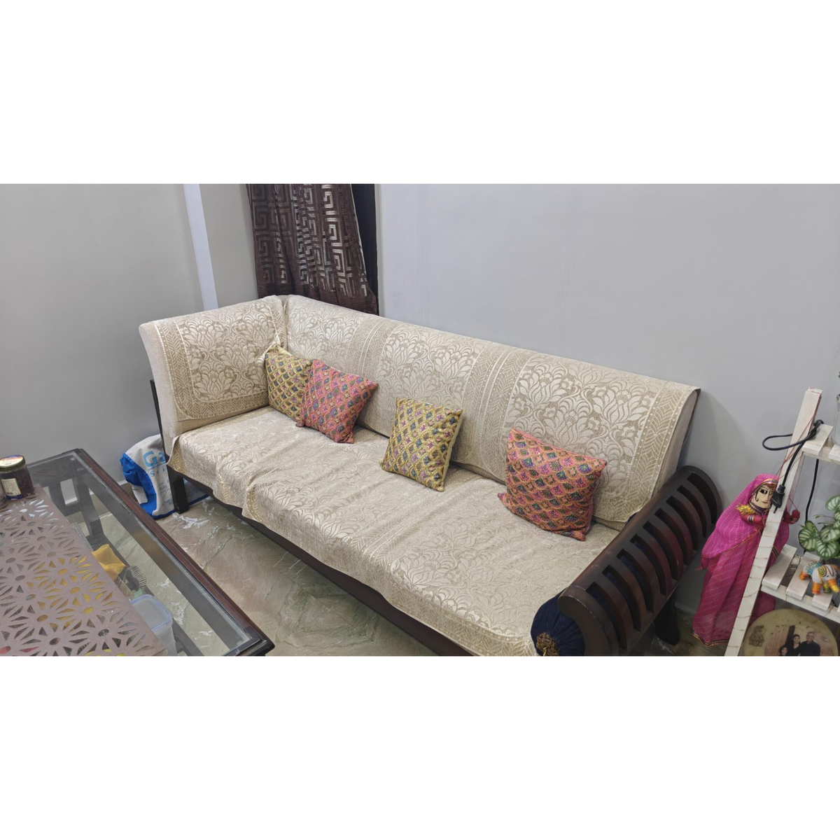 Wooden Sofa Set with Glass Table - used living-room in Delhi - photo 2