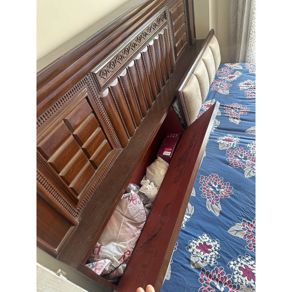 King-Size Bed - seller photo 7