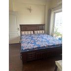 King-Size Bed - seller photo 9