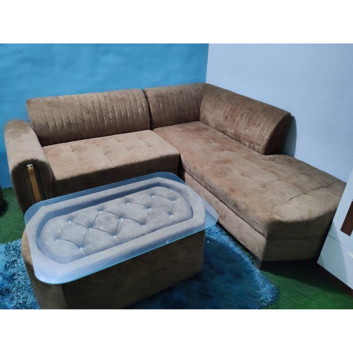 7-Seater Fabric Sofa with Table - seller photo 1