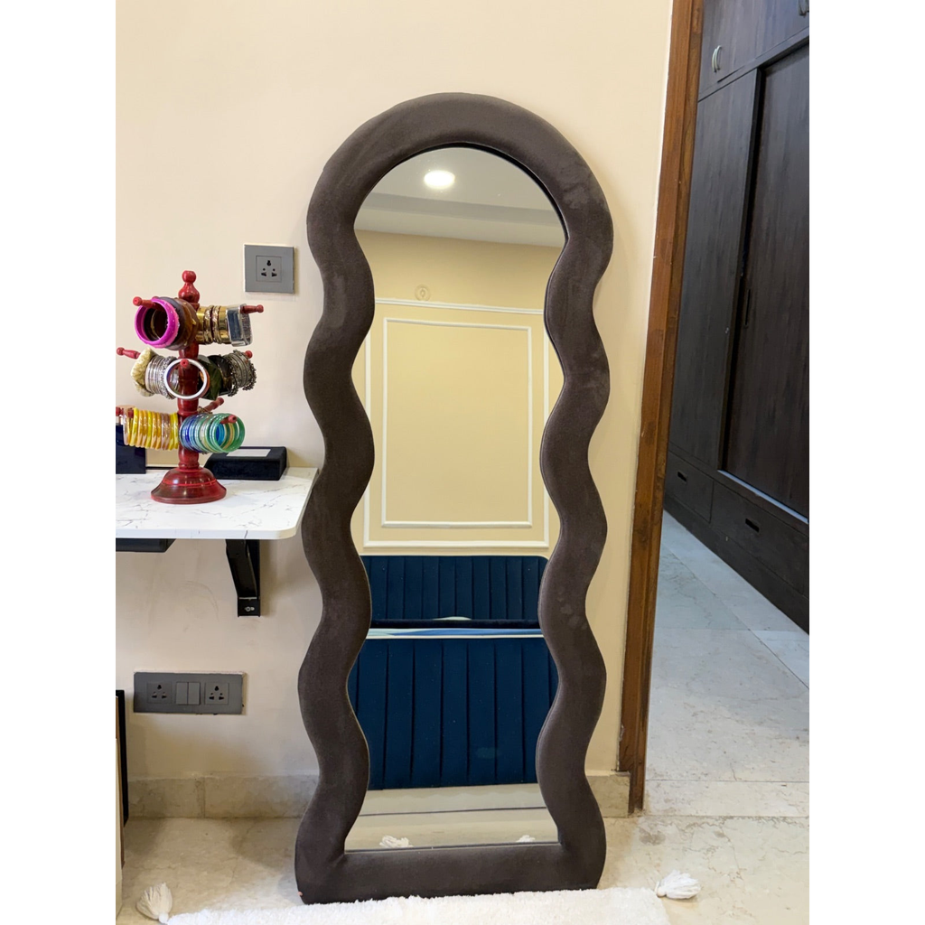 Wavy Full-Length Floor Mirror - used home decor in Gurugram - photo 2