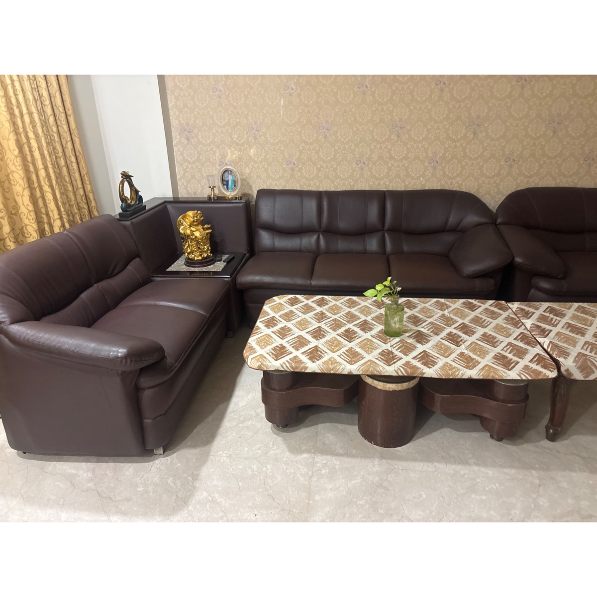 L-Shaped and Two-Seater Sofas - used living-room in Gurugram - photo 1