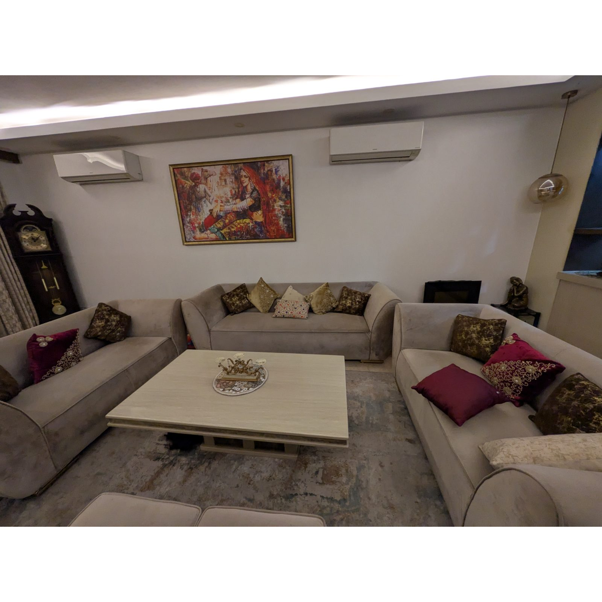 3+2+2 Velvet Sofa Set - used living-room in Delhi - photo 5