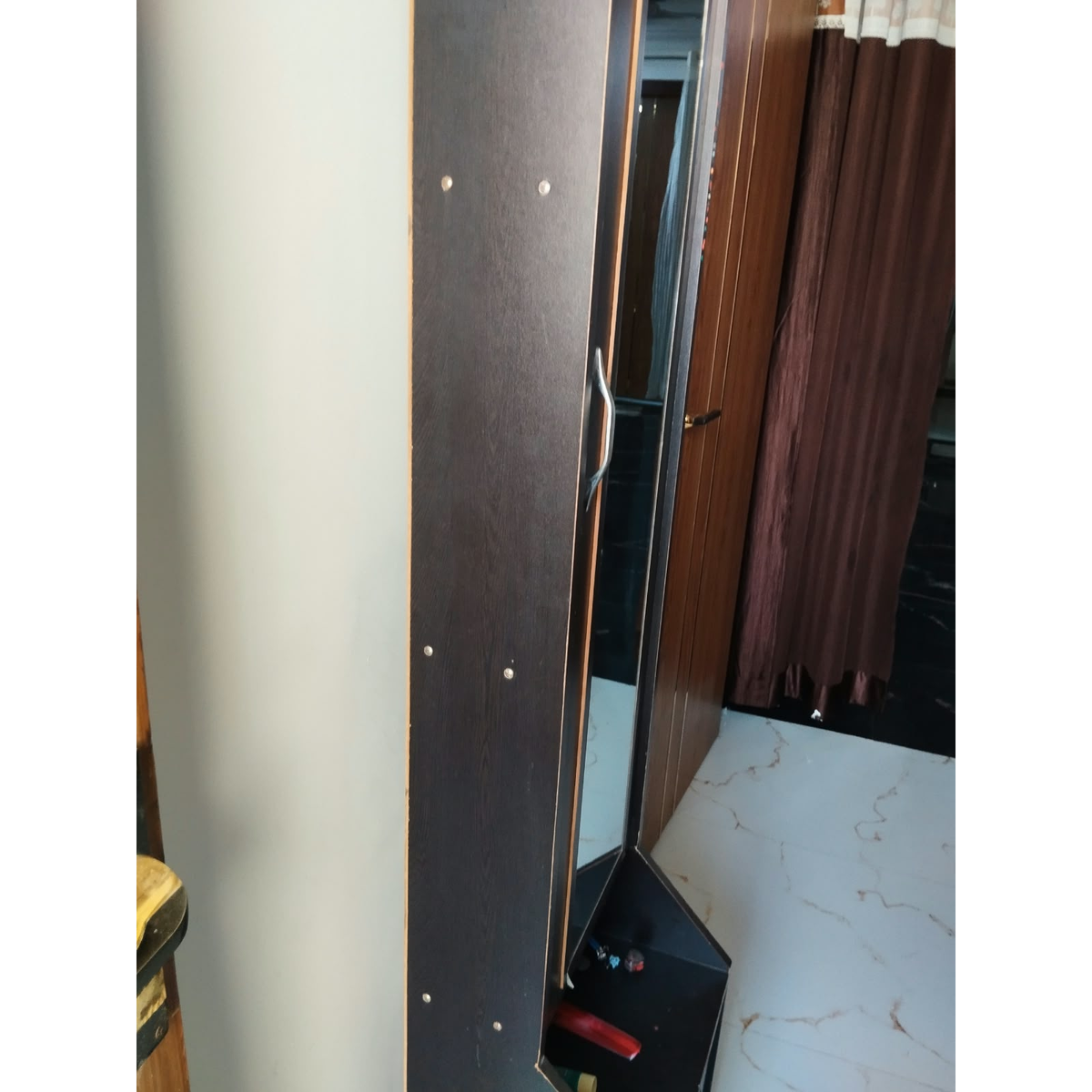 Mirrored Dressing Cabinet - used bedroom in Delhi - photo 4