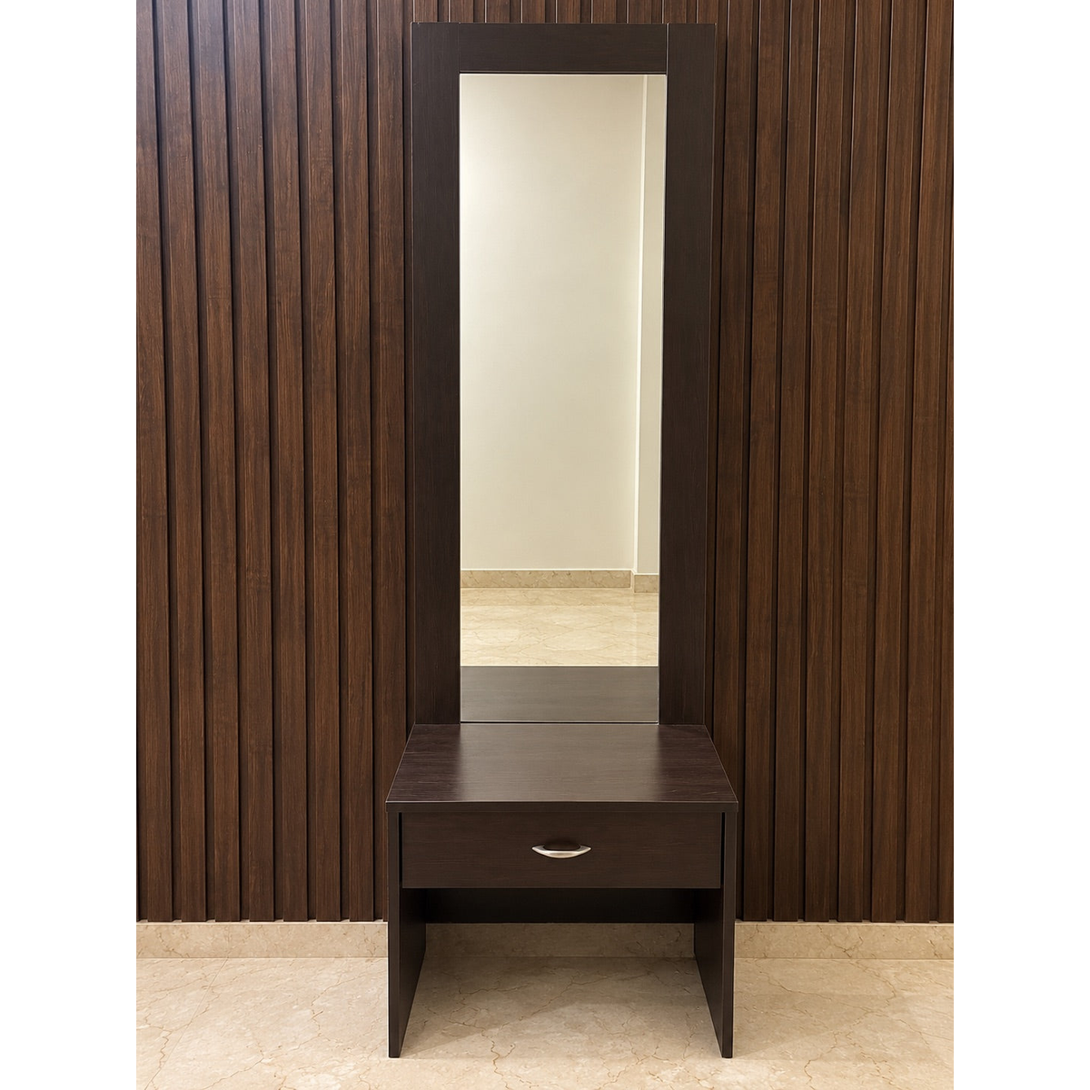 Pepperfry Dressing Table with Tall Mirror and Drawer - used bedroom in Gurugram - photo 1