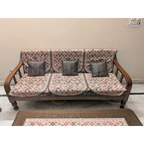 Wooden Sofa Set with Table - used living-room in Ghaziabad - photo 4