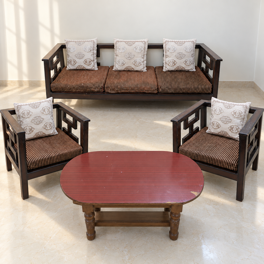 3+1+1 Wooden Sofa Set with Centre Table - Regularly Used - Delhi