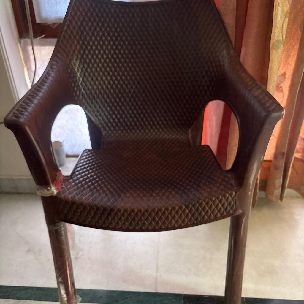 Plastic chair photo 1