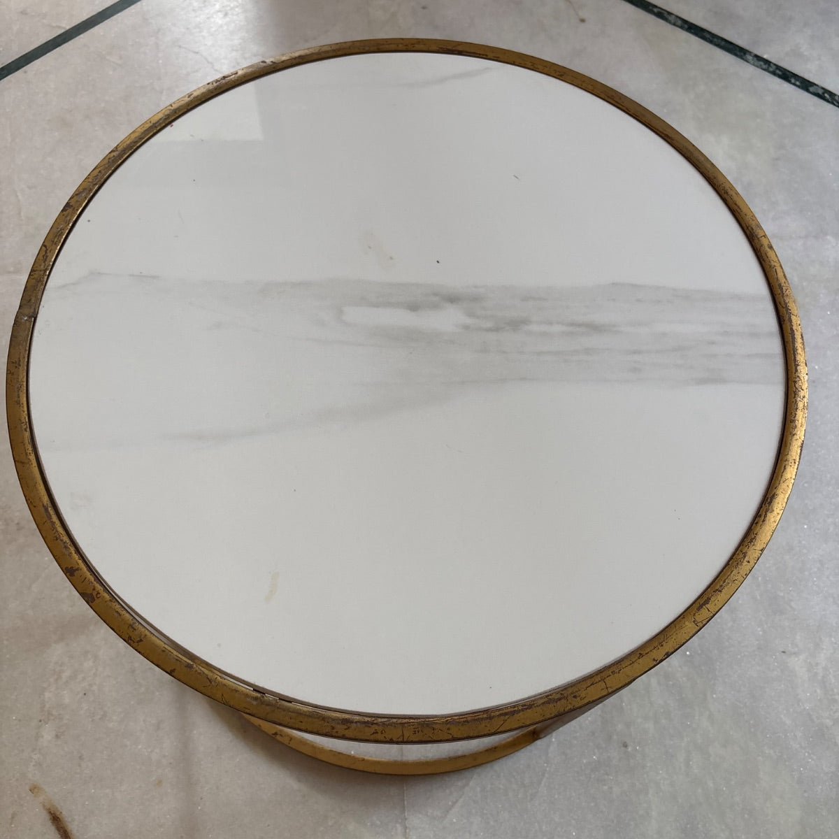 Small center table photo 1