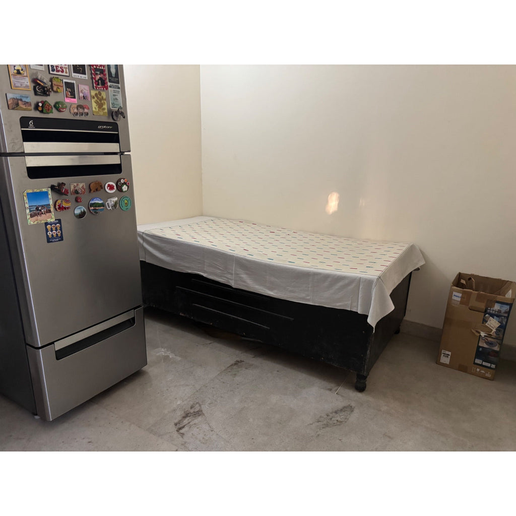 Single Storage Bed with Two Cloth Mattresses - photo 7