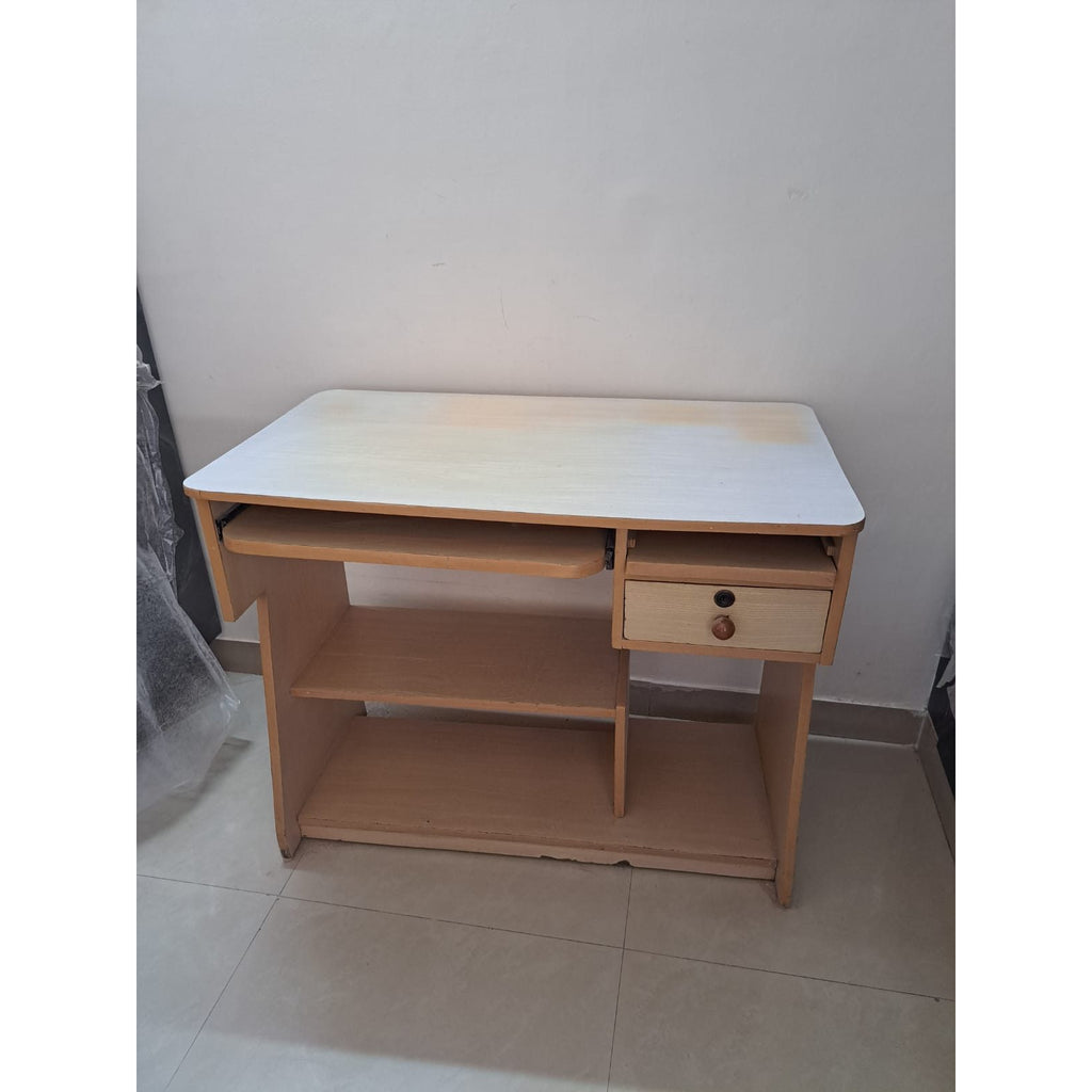 Computer desk - used study-office in Ghaziabad - photo 1
