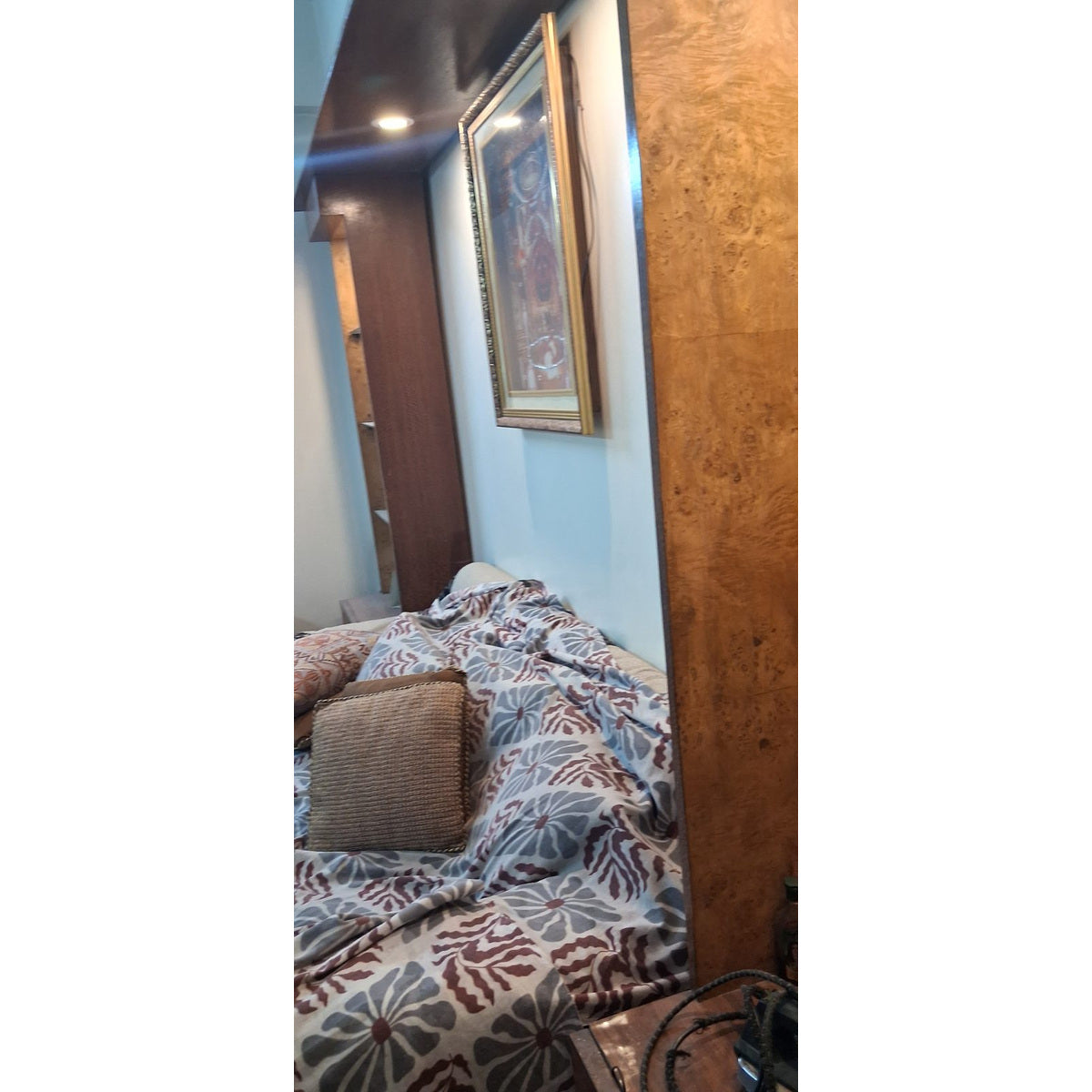 Wooden Sofa Backwall Unit with Mirror and Lights seller photo 6