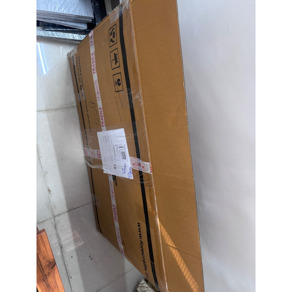 Packed 4-Seater Dining Table and Chair Set seller photo 3