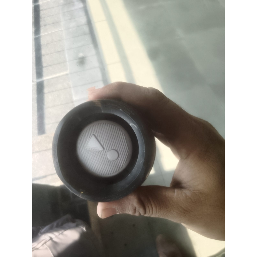 JBL Flip 5 Portable Speaker - photo 1