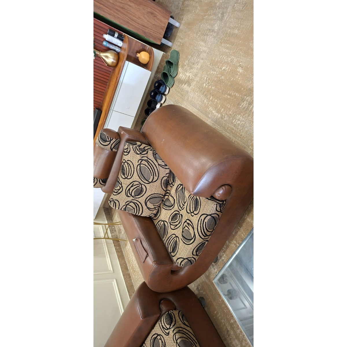 3+1+1 Sofa Set with Centre Table - photo 3