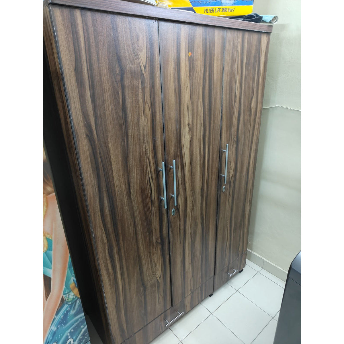 3 Door Wardrobe seller photo 1