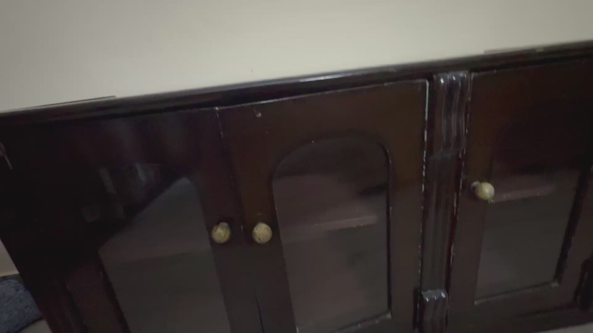 TV unit video