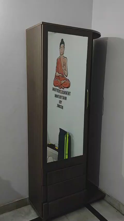 Wardrobe with mirror video