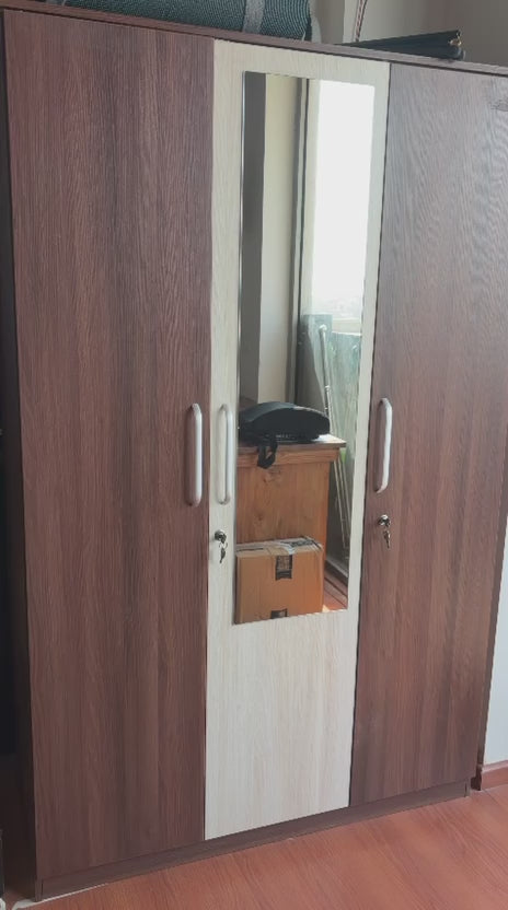 Kosmo 3 Door Wardrobe with Mirror
